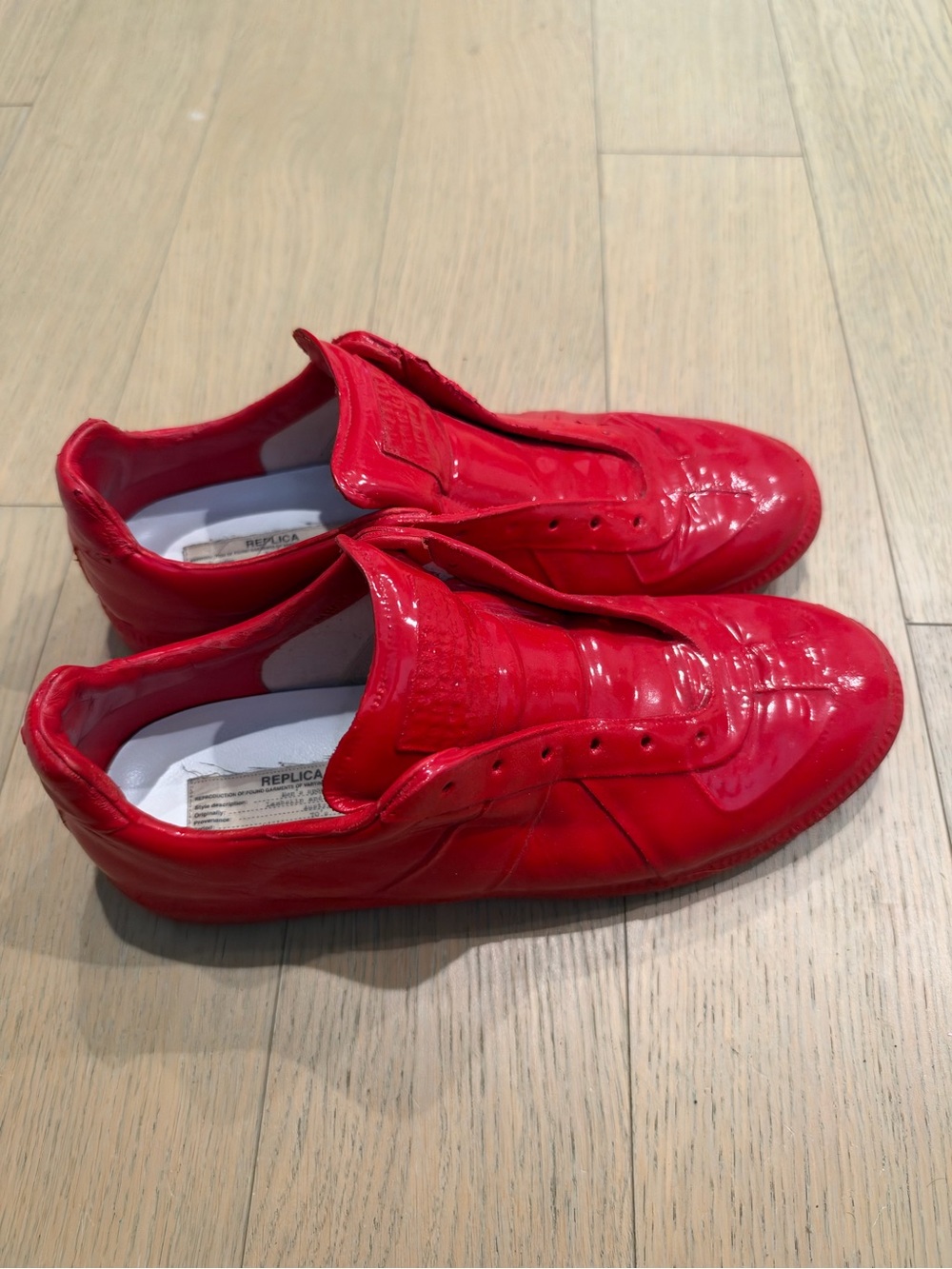 Maison Martin Margiela Men's Low-Top Sneakers in Red